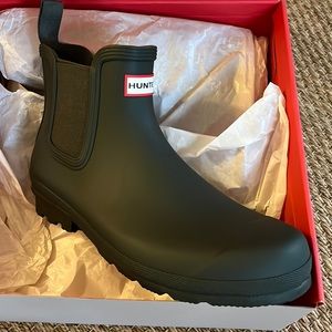 Hunter Original Chelsea Boot - mens US 12 - dark olive - Brand New/Never Worn